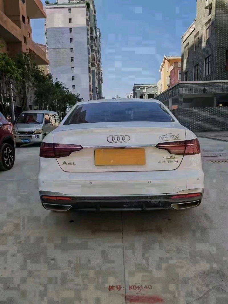 济宁21年奥迪A4L8