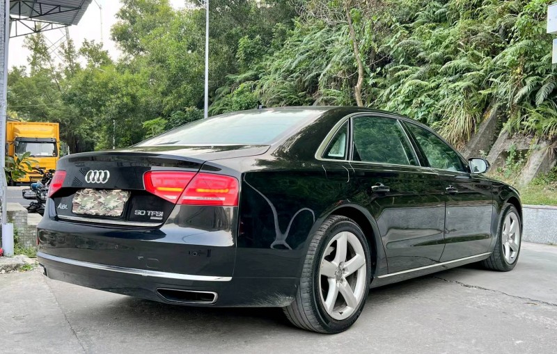 广州14年奥迪A8L8