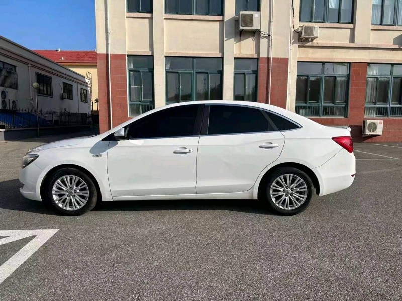 枣庄17年别克英朗GT4