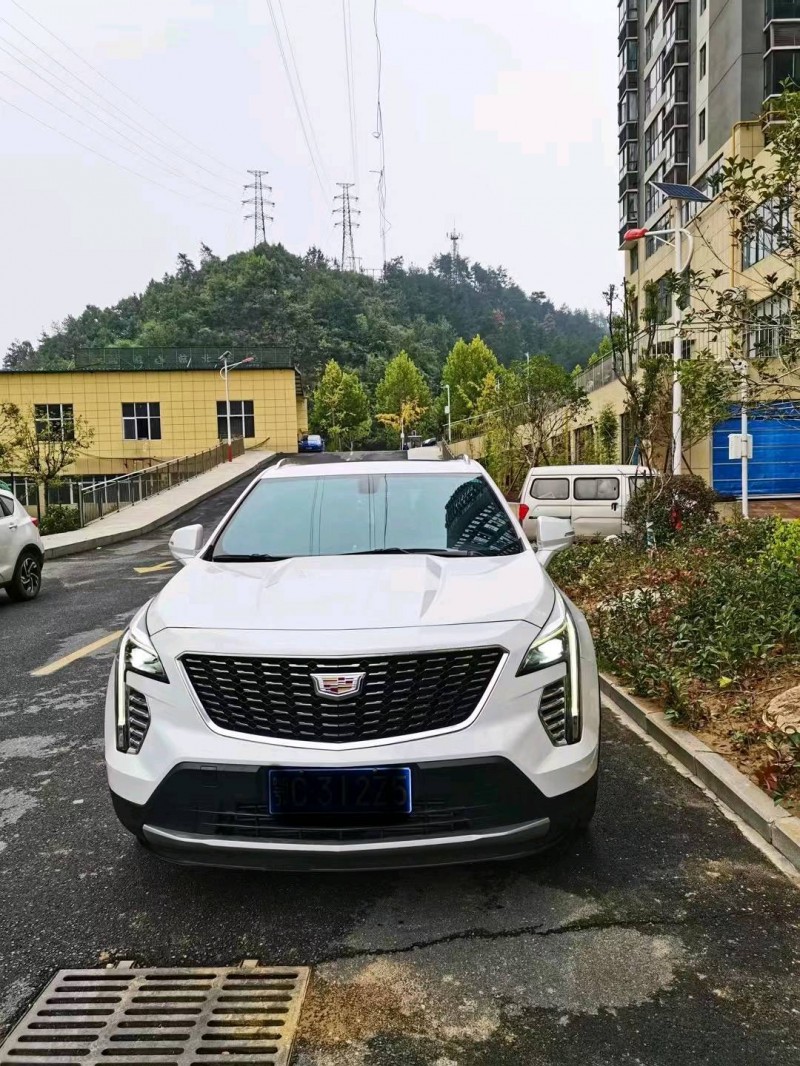 石家庄20年凯迪拉克XT41
