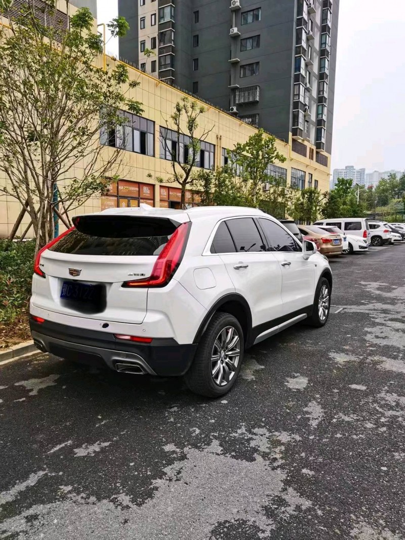 石家庄20年凯迪拉克XT46