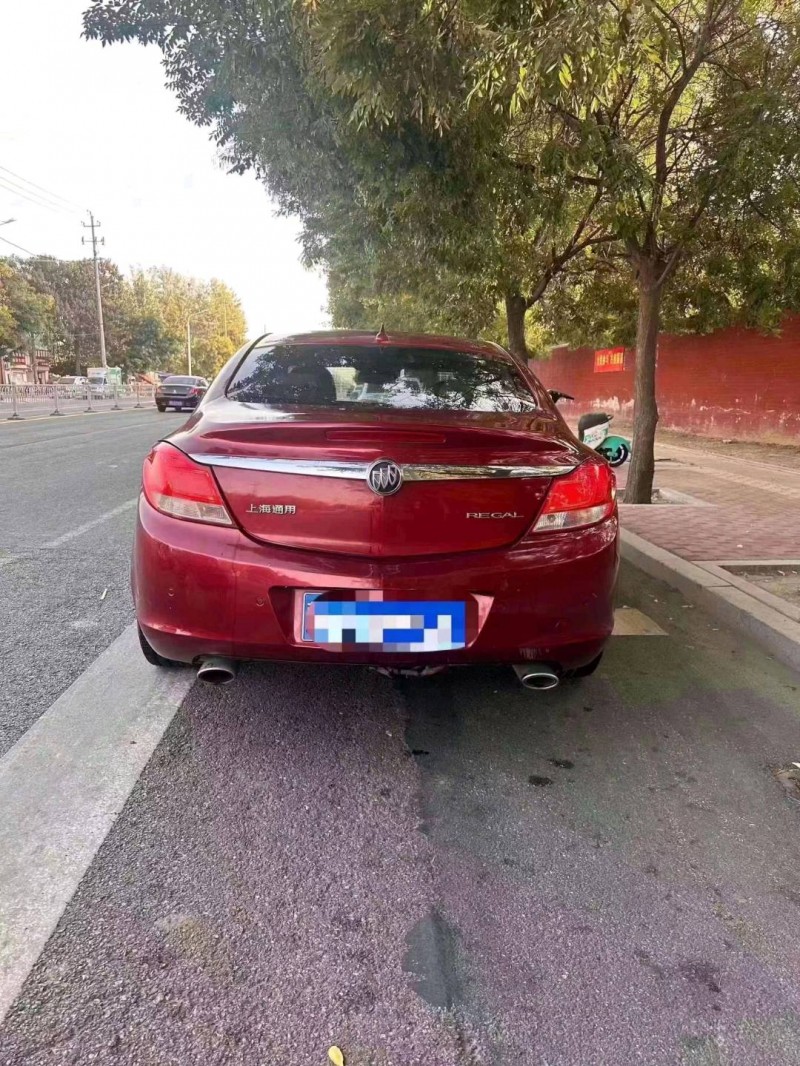 北京10年别克君越3