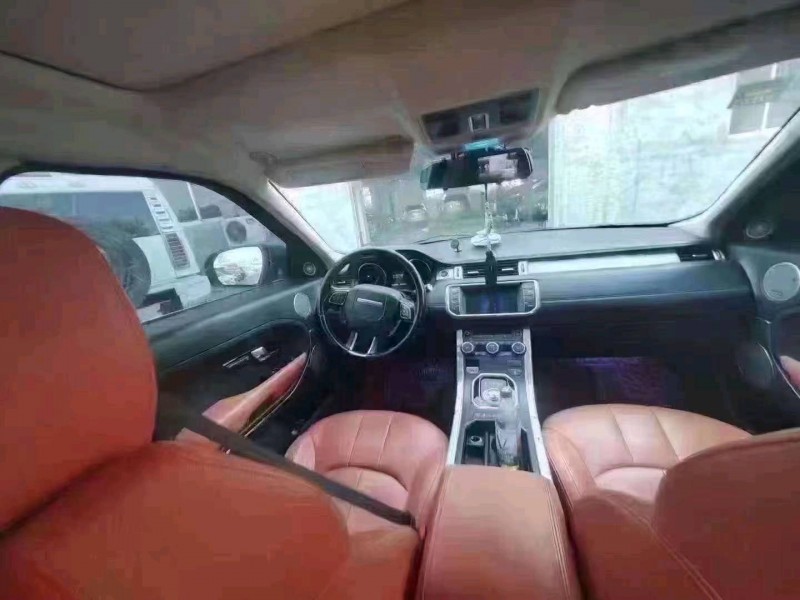 北京13年路虎极光3