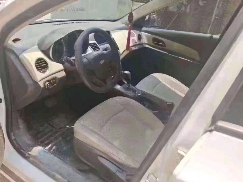 北京15年雪佛兰科鲁兹7