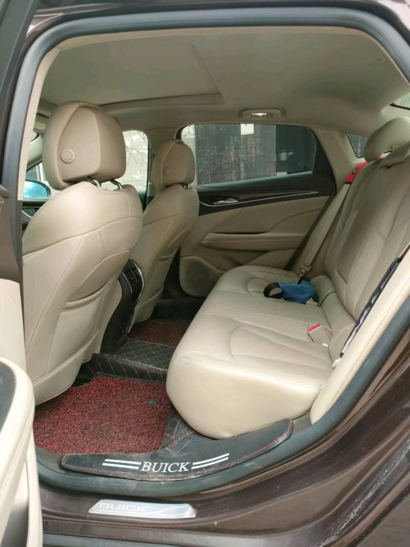 石家庄17年别克君越5