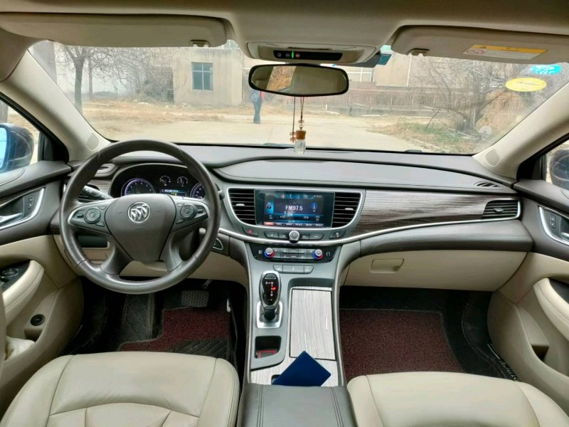 石家庄17年别克君越4