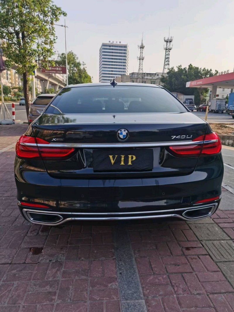 东莞17年宝马7系1