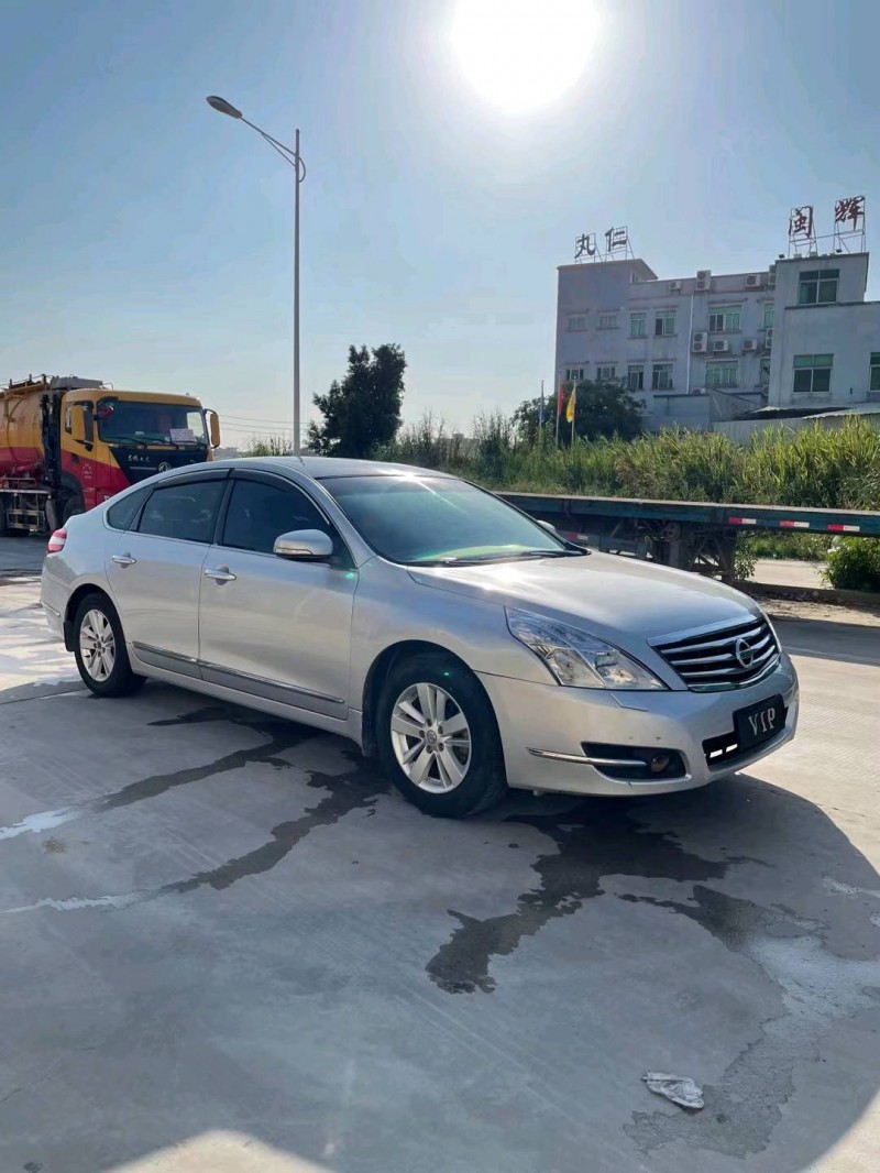 东莞10年日产天籁3