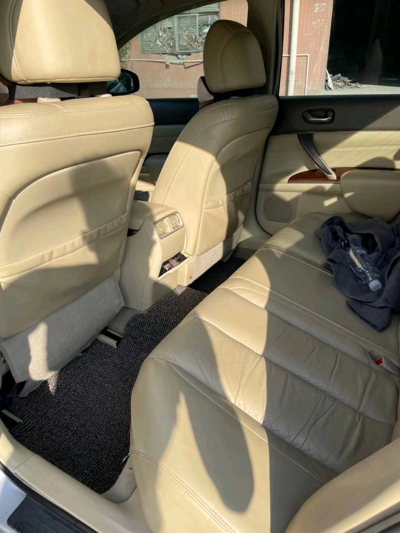 东莞10年日产天籁4