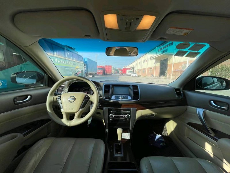 东莞10年日产天籁5