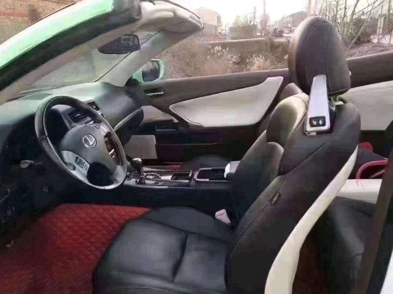 北京11年雷克萨斯IS5