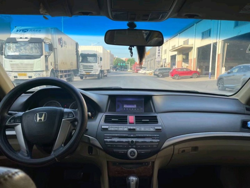 东莞10年本田雅阁5