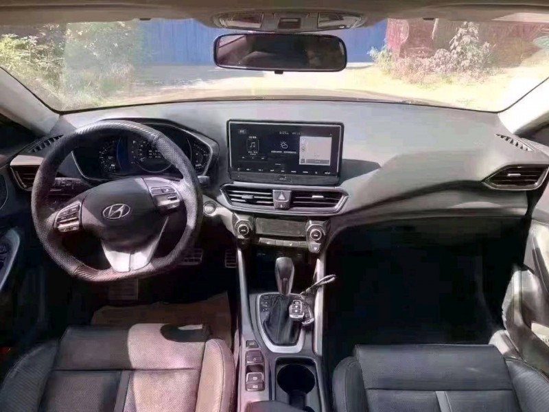 北京18年现代菲斯塔6