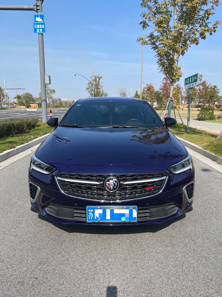 泰州20年别克君威8