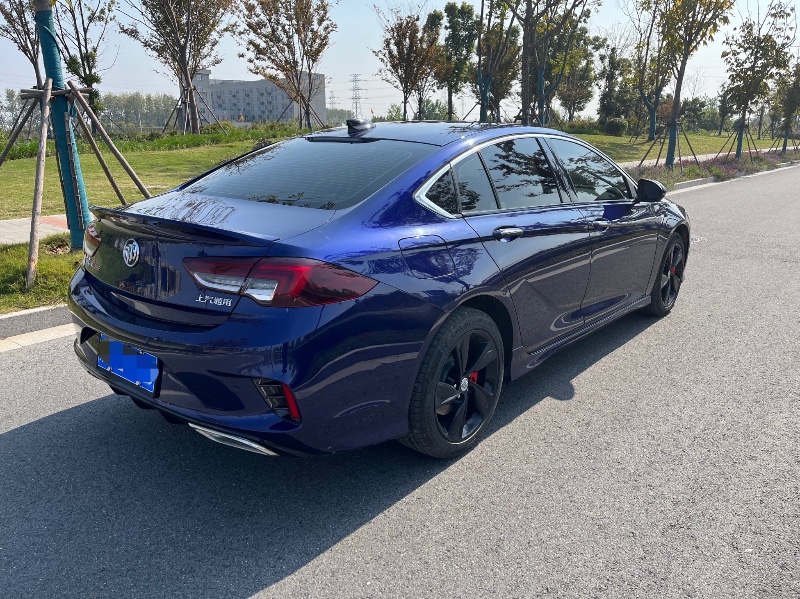 泰州20年别克君威3