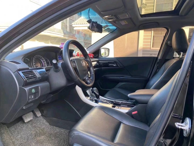 广州18年本田雅阁2