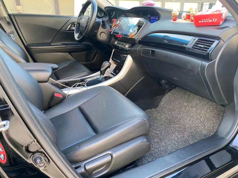 广州18年本田雅阁8