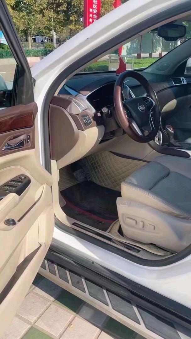 北京15年凯迪拉克SRX3