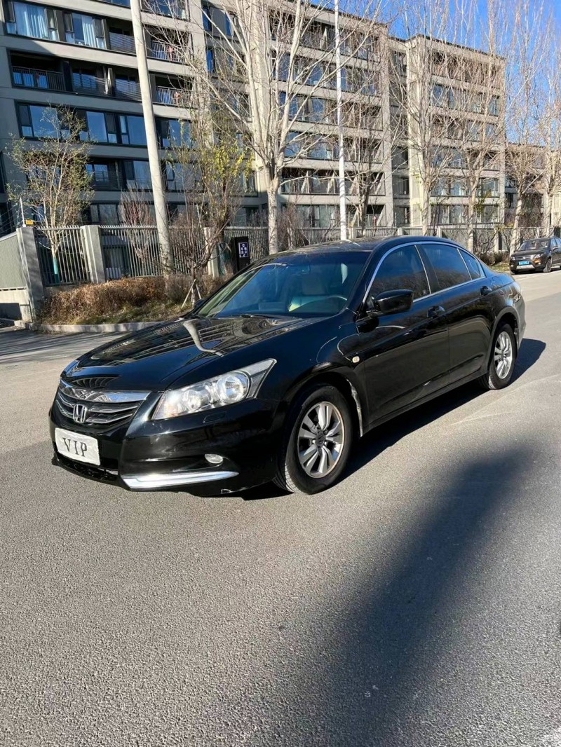 沈阳12年本田雅阁2