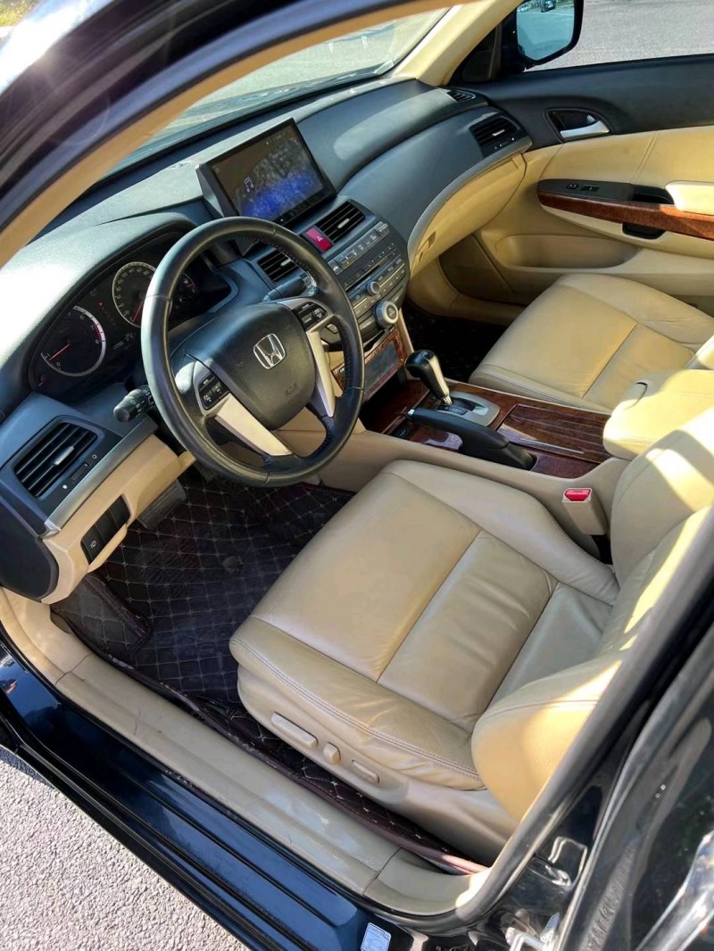 沈阳12年本田雅阁8