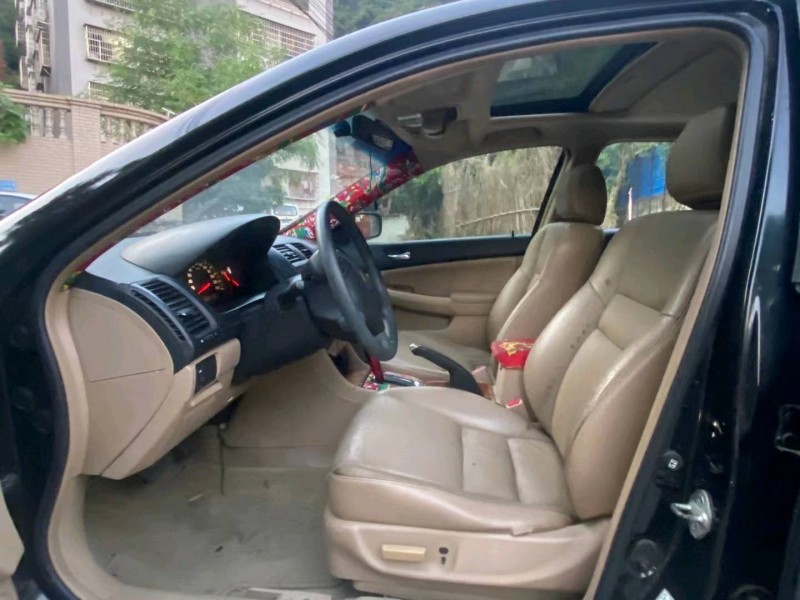 广州05年本田雅阁7