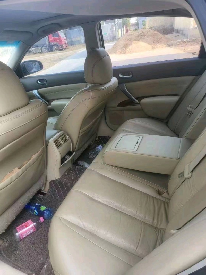 北京12年日产天籁7