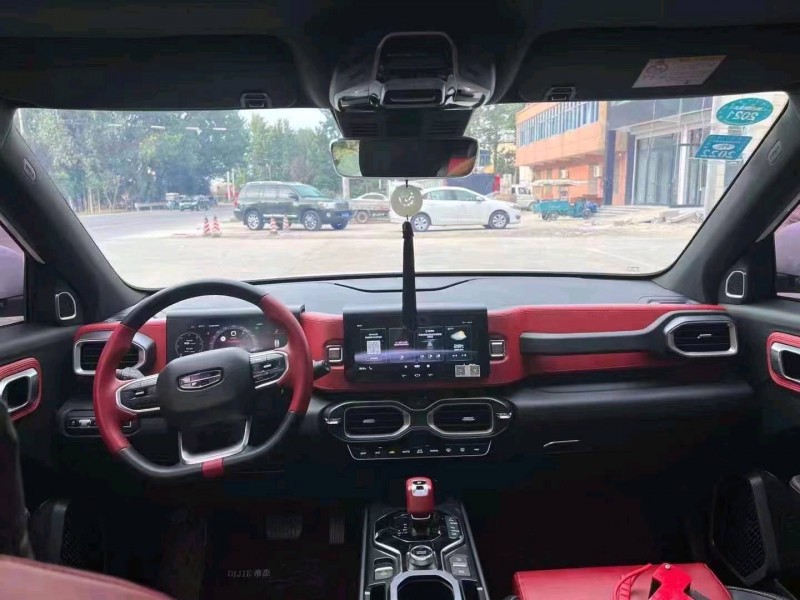 北京21年吉利帝豪5