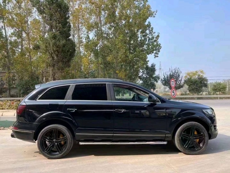 北京13年奥迪Q74