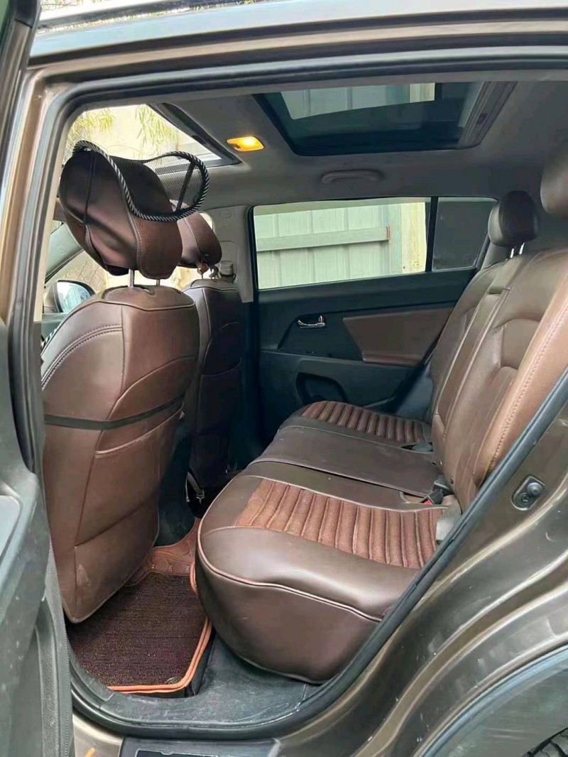 北京12年起亚智跑6