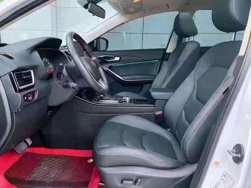 邯郸18年一汽森雅R99