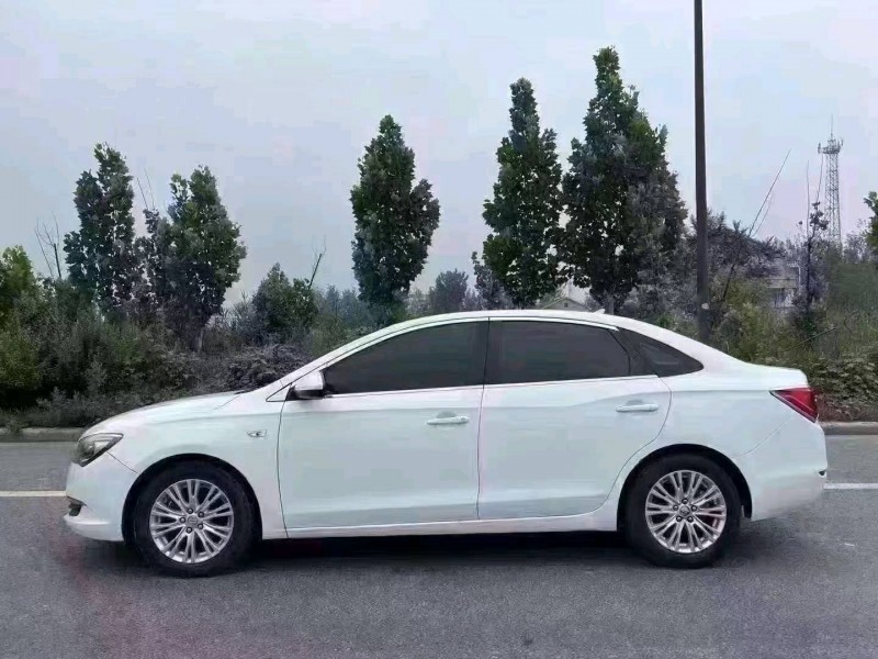 北京15年别克英朗6