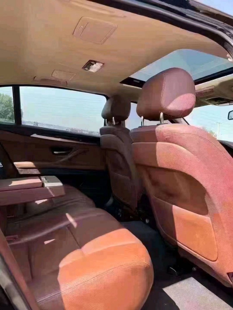 北京16年宝马5系5