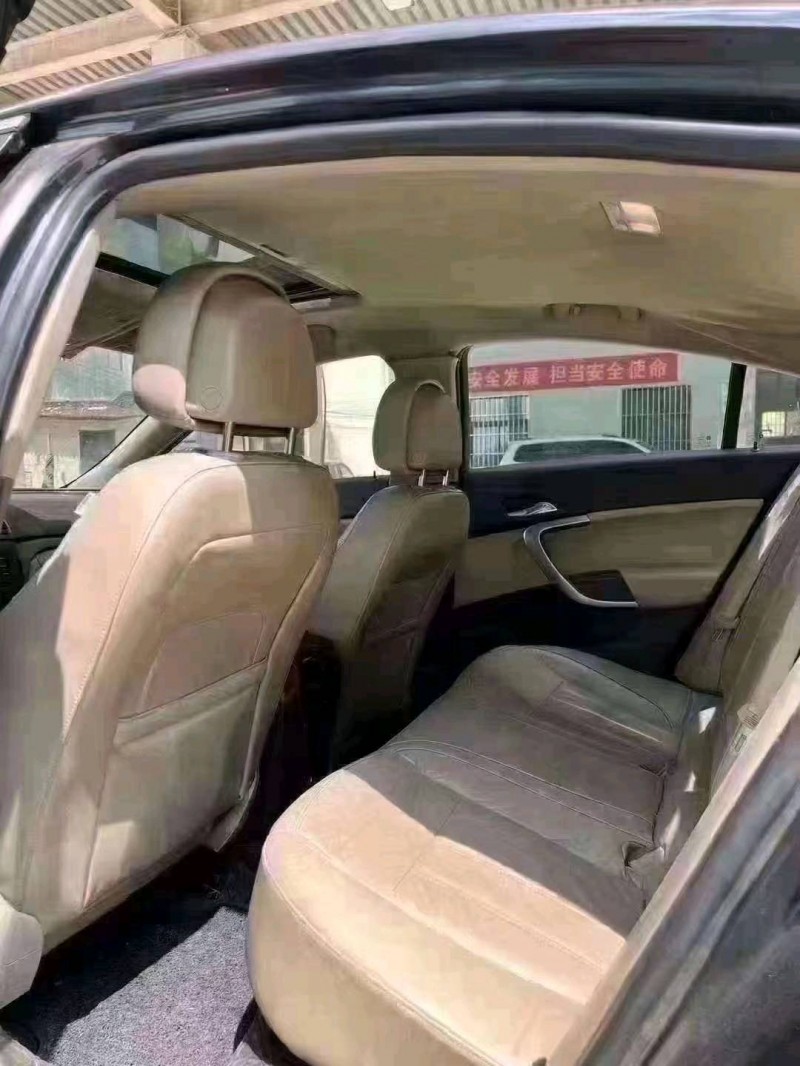 北京11年别克君威4