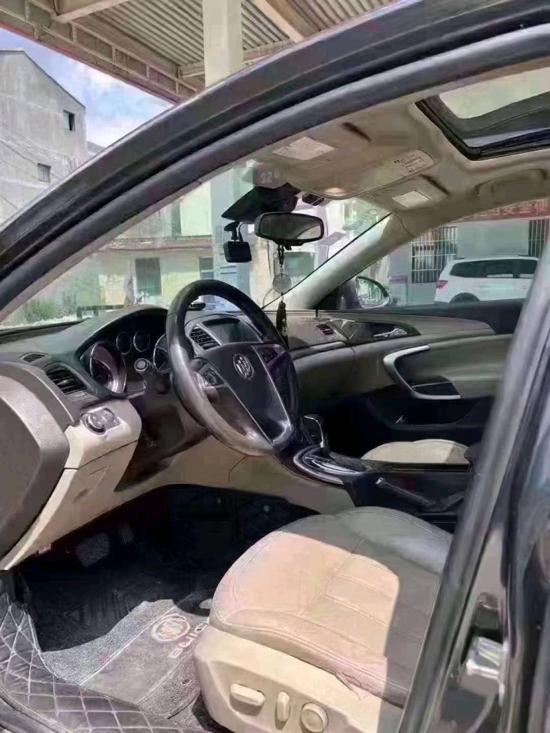 北京11年别克君威6