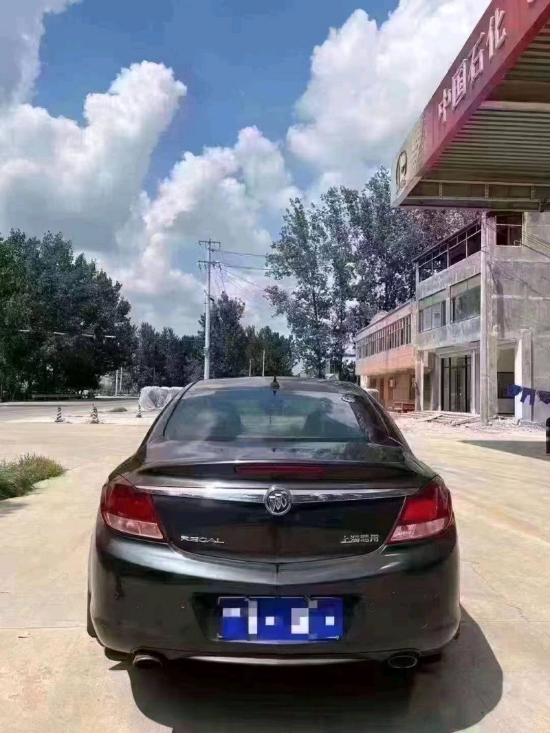 北京11年别克君威9