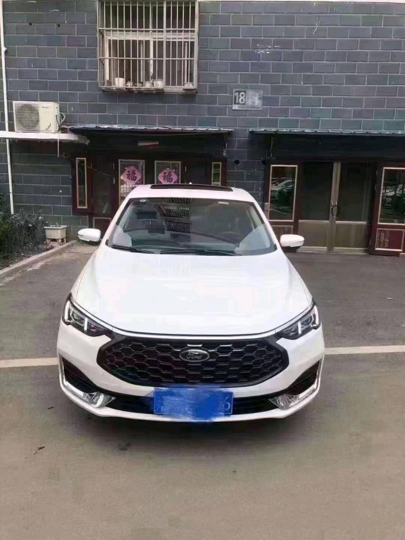 北京22年福特福睿斯1