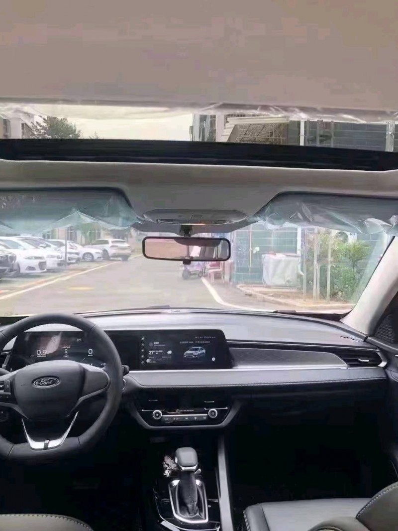 北京22年福特福睿斯7