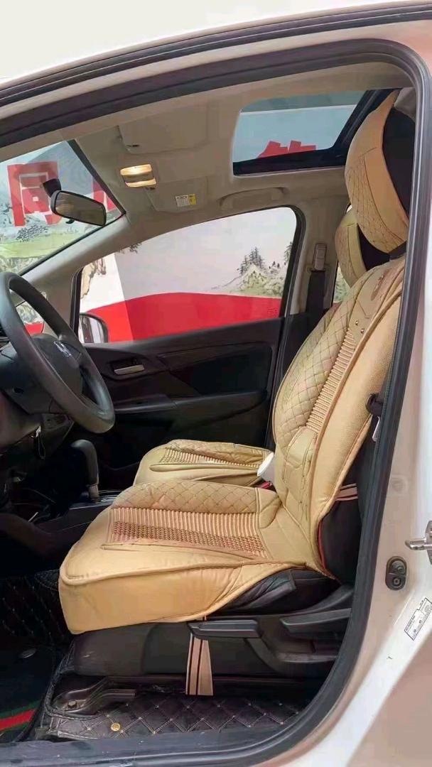 北京18年本田飞度5