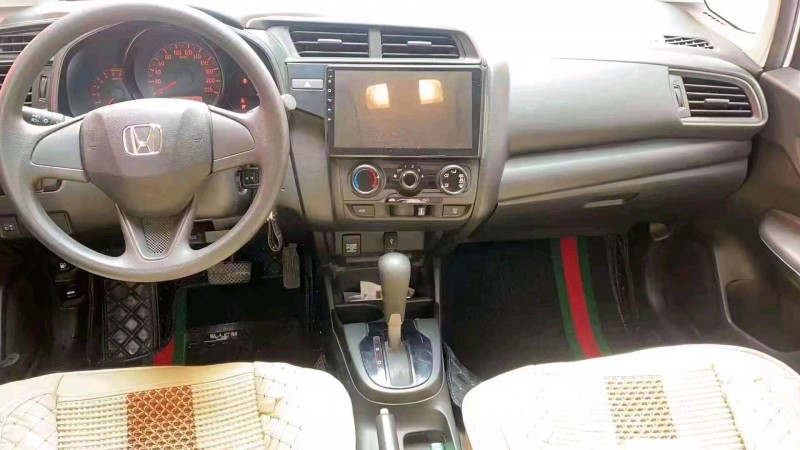 北京18年本田飞度7