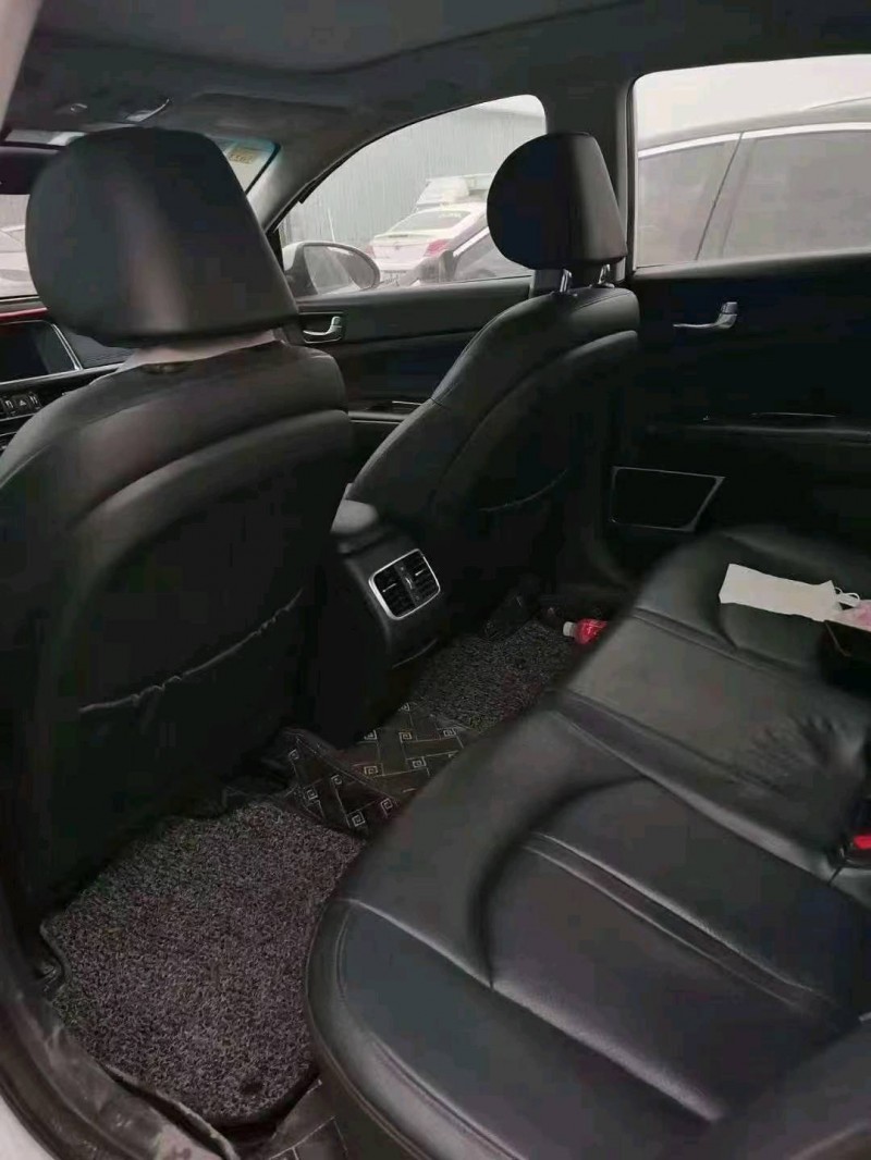 北京22年东风奕炫5