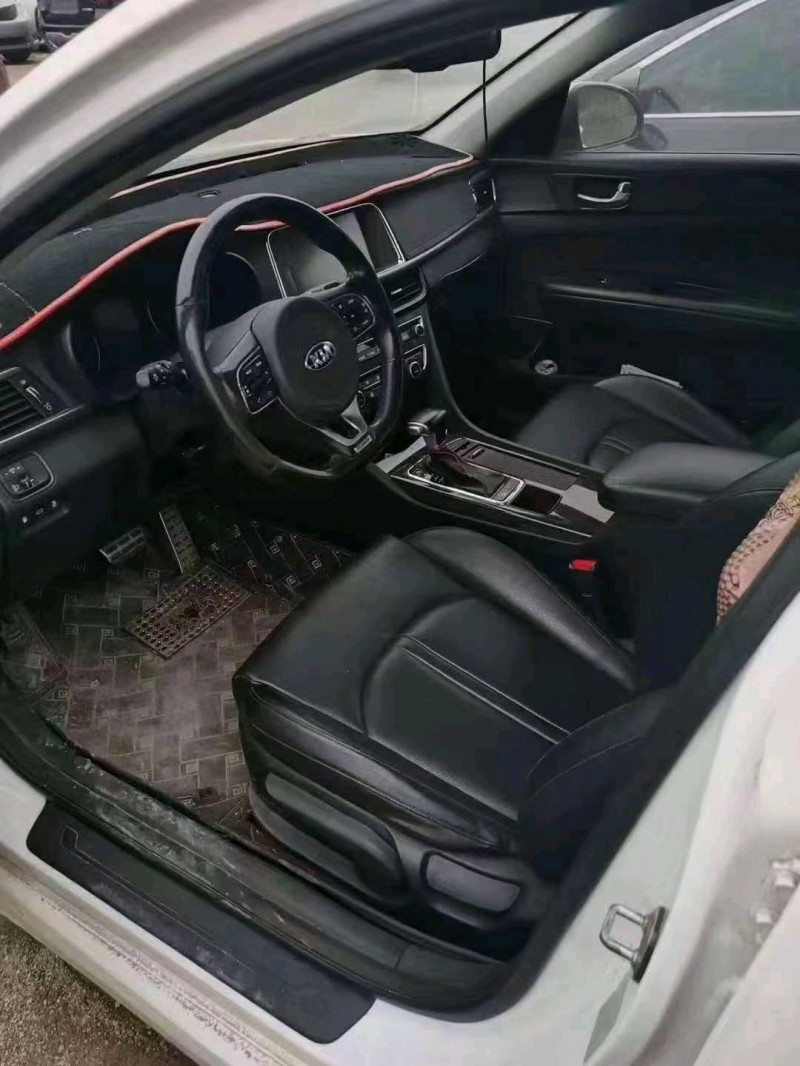 北京22年东风奕炫6