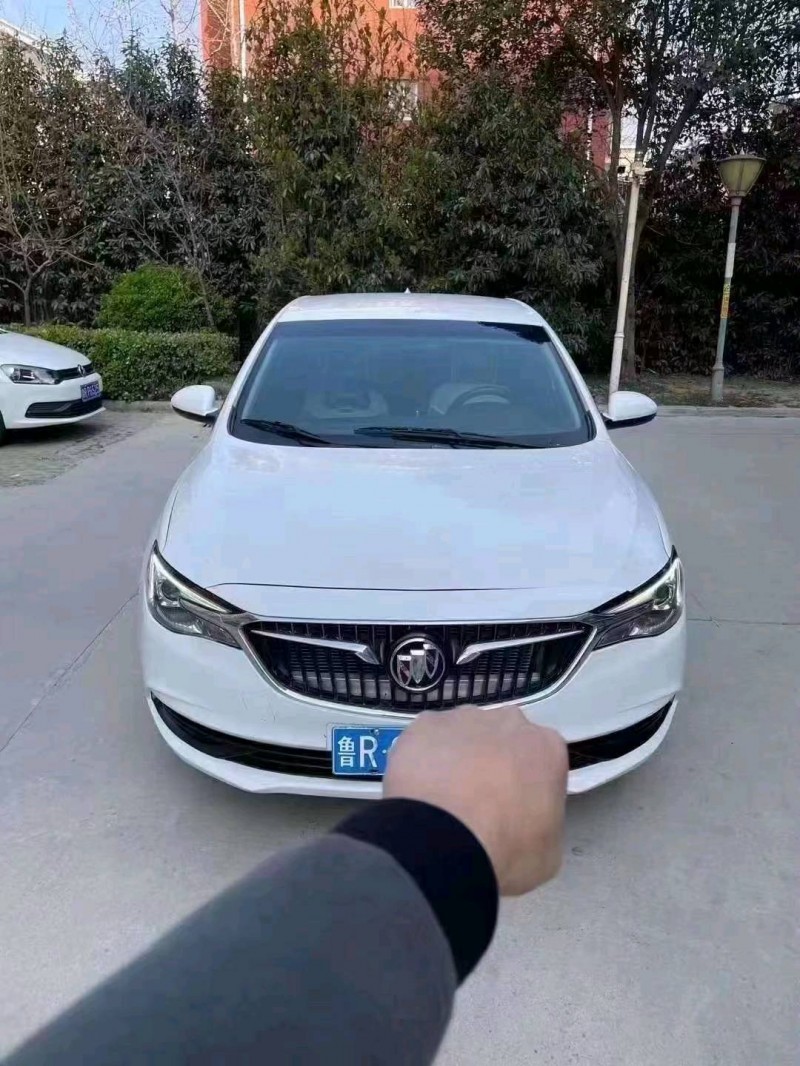 北京19年别克英朗1