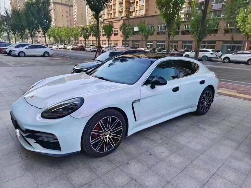 北京10年保时捷帕拉梅拉6