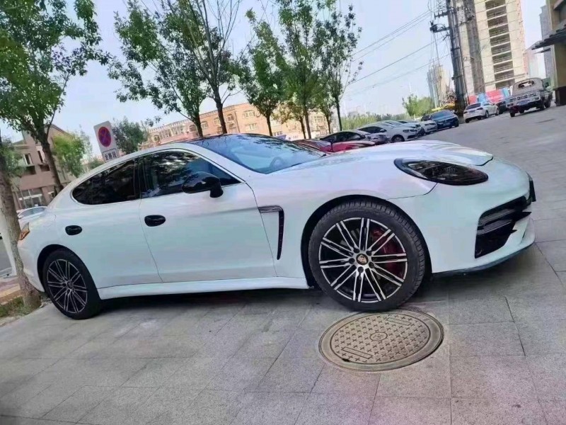 北京10年保时捷帕拉梅拉8