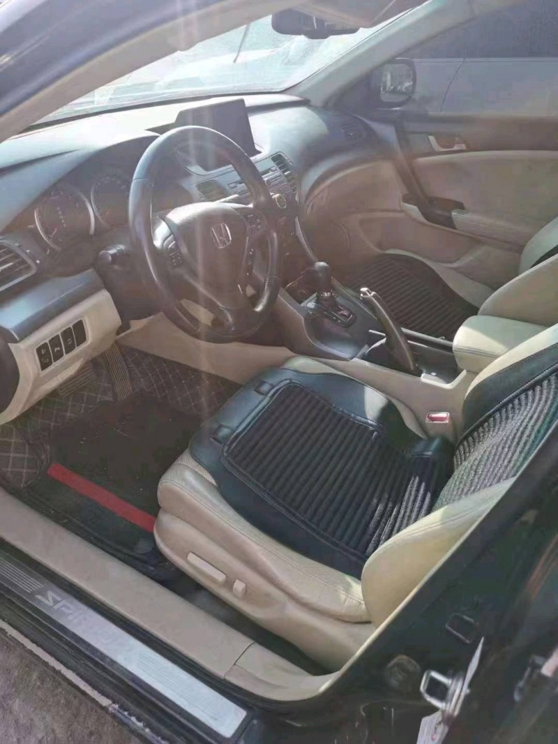 北京10年本田思铂睿4