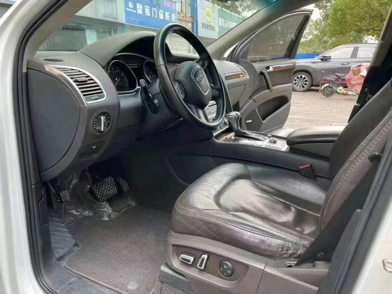 枣庄11年奥迪Q75