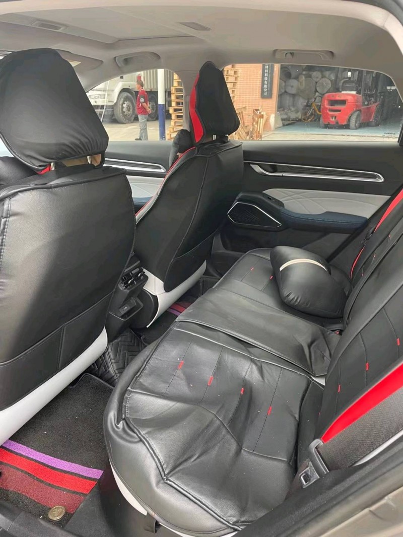 东莞21年吉利帝豪4