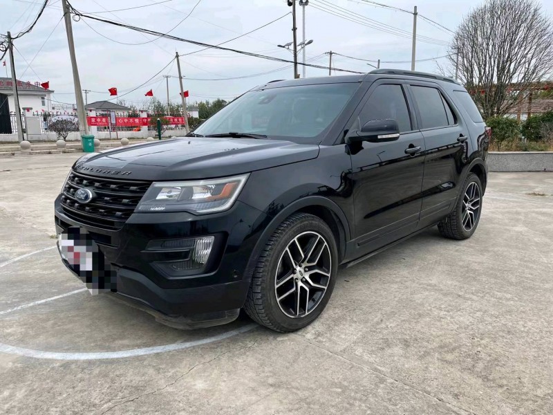 徐州16年福特探险者8