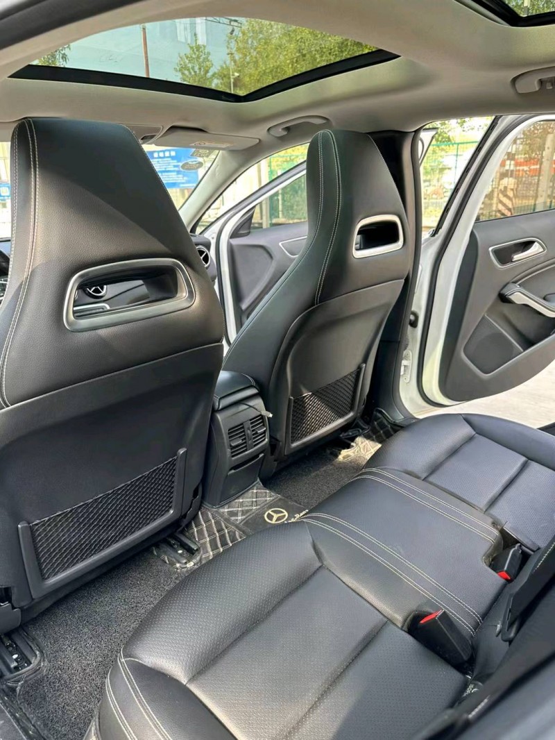 徐州19年奔驰GLA5