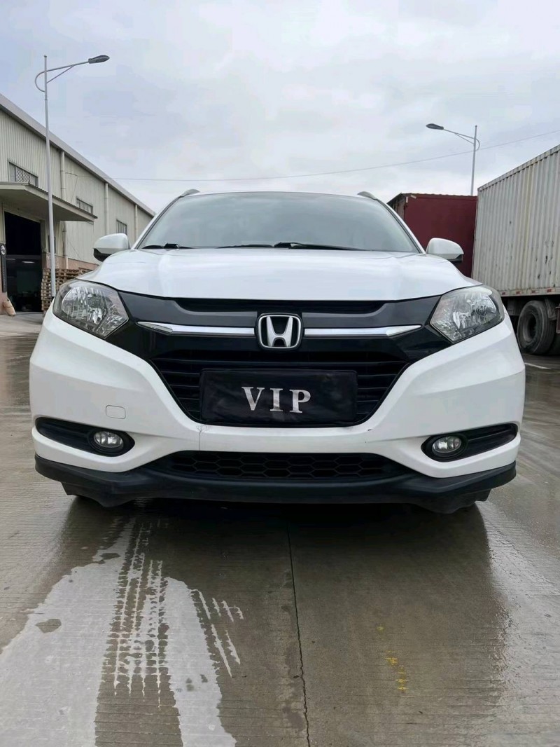 东莞17年本田缤智1